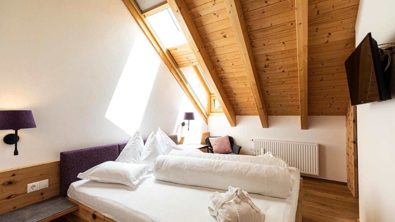 Natura Boutique Chalet Wellness Spa Dobbiaco Exterior foto
