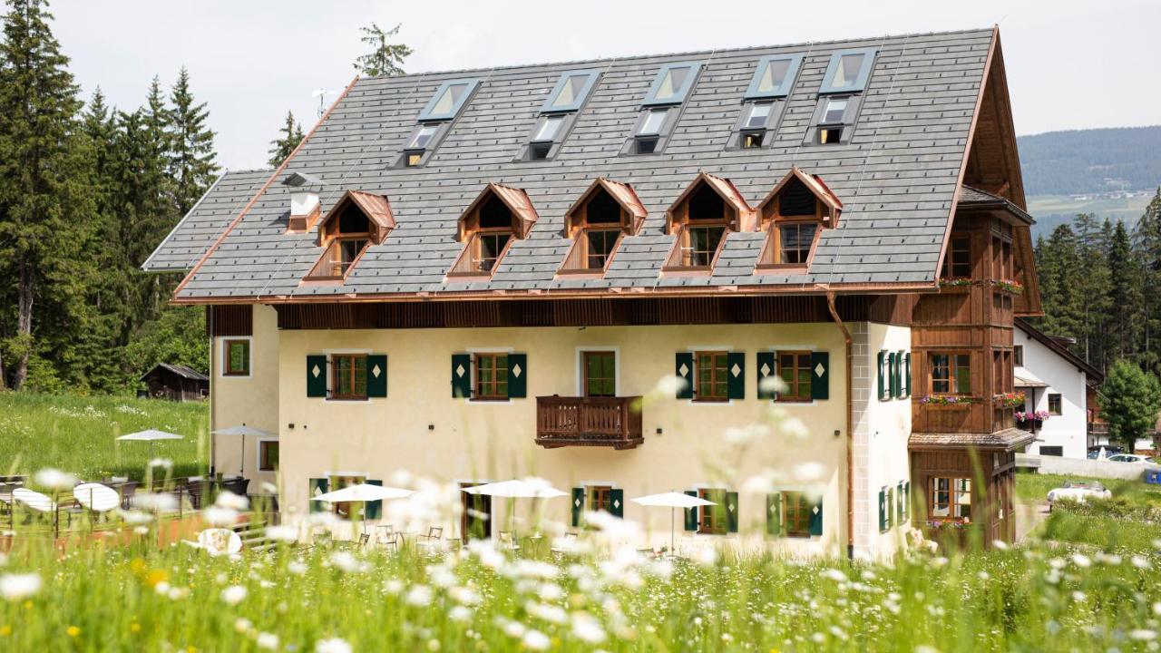 Natura Boutique Chalet Wellness Spa Dobbiaco Exterior foto